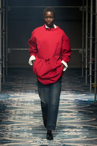 Look 5